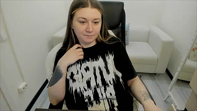 AlisaBacker online show from 03/14/25, 10:39