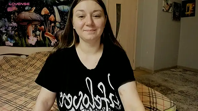 AlisaBacker online show from 11/16/25, 07:19