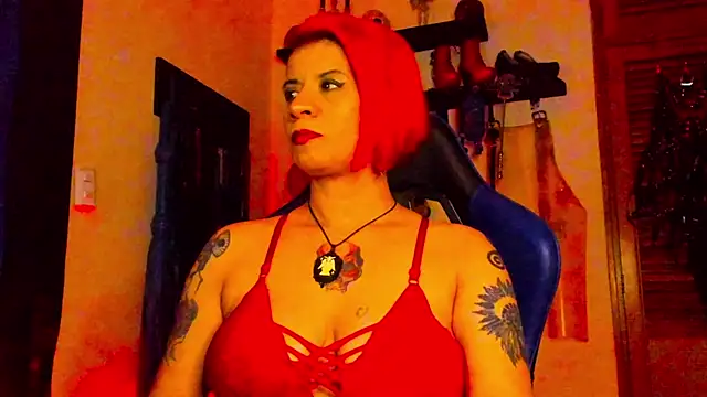Snapshot of DominatrixBlue chatting on 01/20/25, 02:03 DominatrixBlue online show from 01/20/25, 02:03