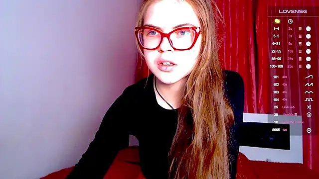 Sarah HS online show from 12/19/24, 01:40