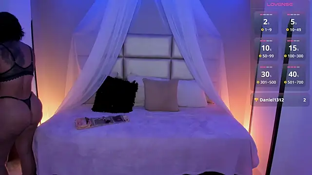 kristen kassi online show from 10/15/25, 07:47