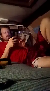 Snapshot of hothippie420 chatting on 12/13/24, 06:10 hothippie420 online show from 12/13/24, 06:10