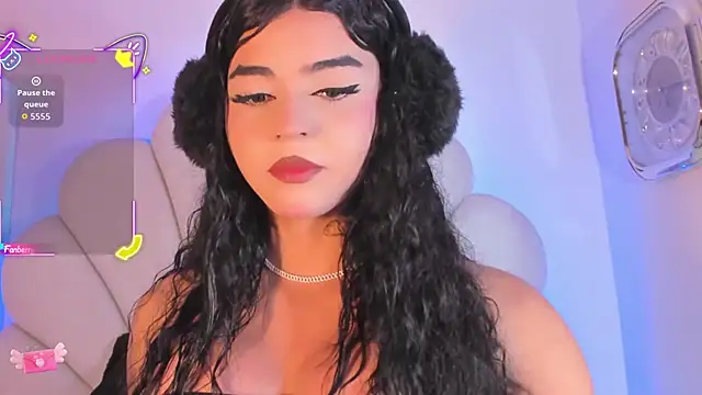 Summer walkerr online show from 11/16/25, 01:06