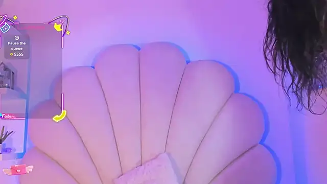 Summer walkerr online show from 11/20/25, 01:11