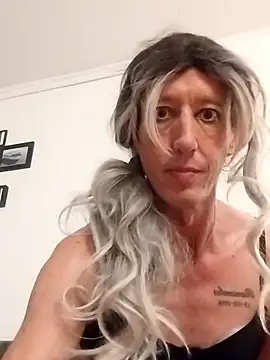 AlexiaXXL online show from 12/18/25, 05:57