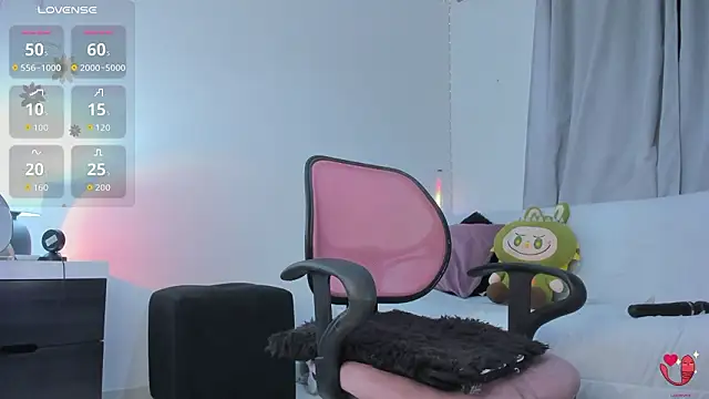 Snapshot of ImBlackEyes chatting on 02/18/26, 09:00 ImBlackEyes online show from 02/18/26, 09:00