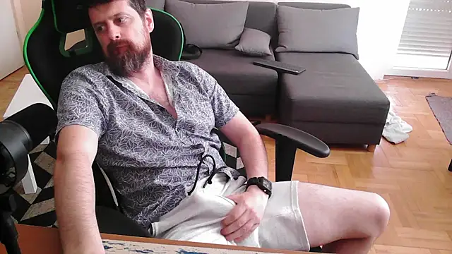 Snapshot of DickStaza chatting on 07/01/26, 11:34 DickStaza online show from 07/01/26, 11:34