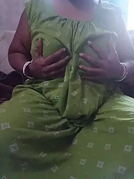 Snapshot of Ivy-09 chatting on 01/07/26, 09:23 Ivy-09 online show from 01/07/26, 09:23