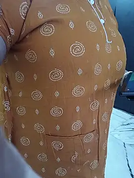 Ivy-09 online show from 04/19/26, 05:18