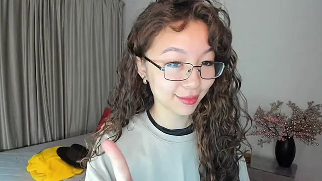 AgnieszkaBanana online show from 02/04/25, 04:05