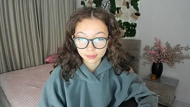 AgnieszkaBanana online show from 03/11/25, 04:10