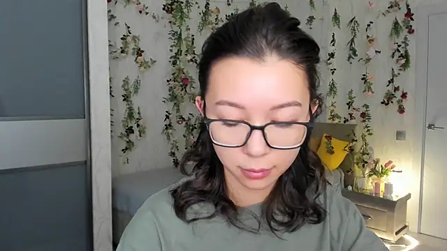 AgnieszkaBanana online show from 11/19/25, 01:16