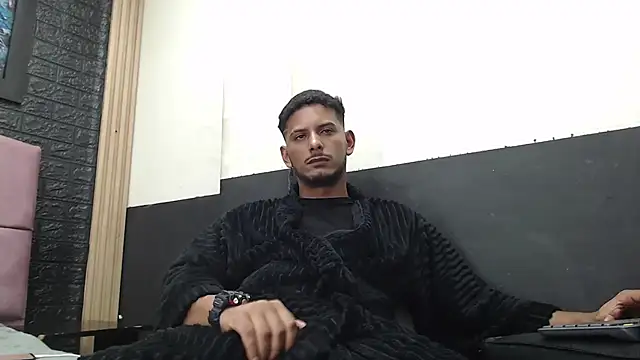 Chris Dick23 online show from 10/11/25, 04:01