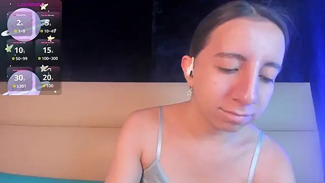 Miiaa doll online show from 01/23/25, 11:48