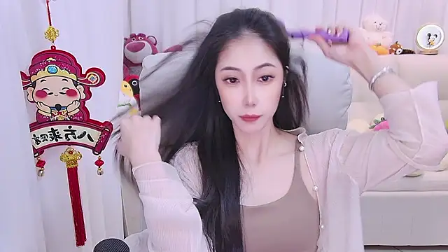 qianduoduo88 online show from 02/15/26, 01:09