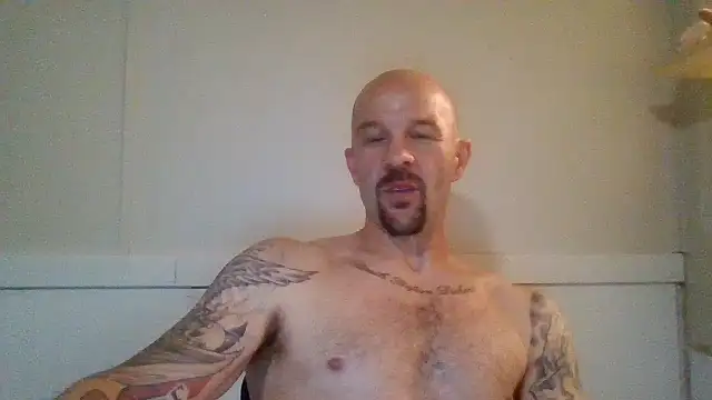 Snapshot of Kinkster615 chatting on 06/25/26, 02:22 Kinkster615 online show from 06/25/26, 02:22