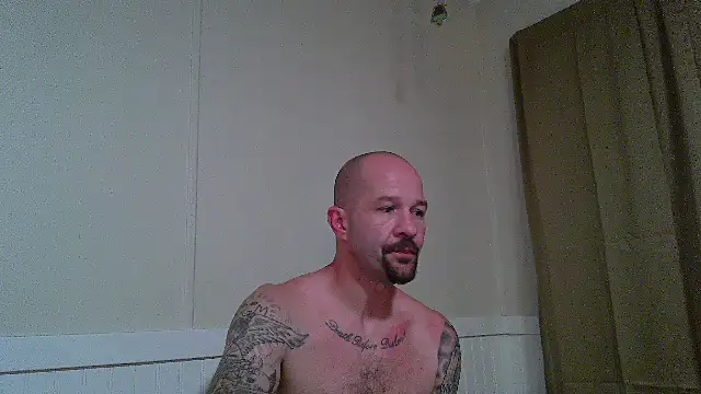 Snapshot of Kinkster615 chatting on 07/11/26, 01:19 Kinkster615 online show from 07/11/26, 01:19
