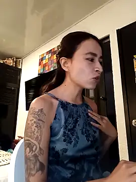 Snapshot of reme_ark23 chatting on 03/06/25, 10:26 reme ark23 online show from 03/06/25, 10:26