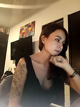 Snapshot of reme_ark23 chatting on 03/14/25, 11:00 reme ark23 online show from 03/14/25, 11:00