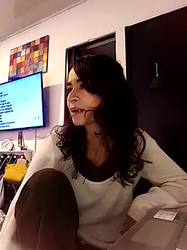 Snapshot of reme_ark23 chatting on 03/16/25, 12:12 reme ark23 online show from 03/16/25, 12:12