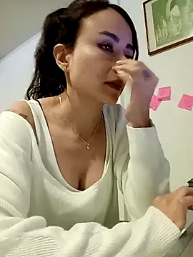 Snapshot of reme_ark23 chatting on 09/26/25, 03:32 reme ark23 online show from 09/26/25, 03:32