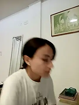 Snapshot of reme_ark23 chatting on 10/18/25, 06:05 reme ark23 online show from 10/18/25, 06:05