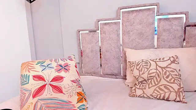 GabyyJones online show from 02/28/25, 11:25