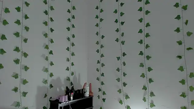 Miaa Garcia online show from 02/11/26, 10:04