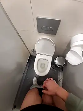 sevvvvsevvvv1 online show from 02/18/26, 05:31