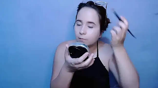 SubLayla01 online show from 01/29/25, 06:18