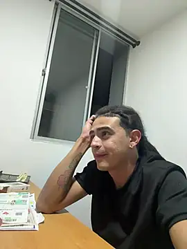 JovenDesobediente online show from 06/20/26, 04:48