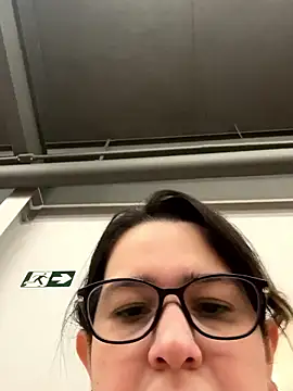 amooraaamoon online show from 01/13/26, 02:00