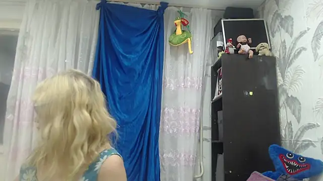 CamDiva113 online show from 10/04/25, 02:20