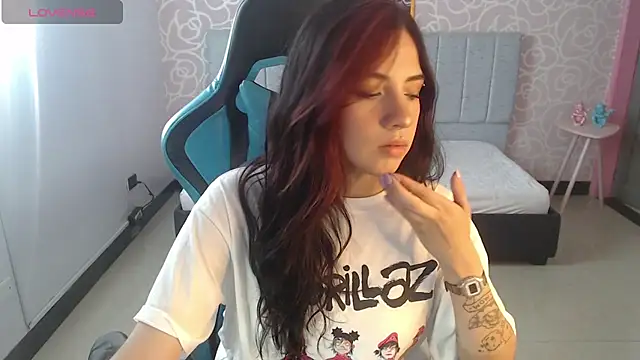 ninfa1 ch online show from 12/30/24, 11:26