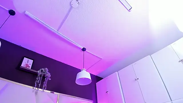 April bowie online show from 04/01/26, 01:41