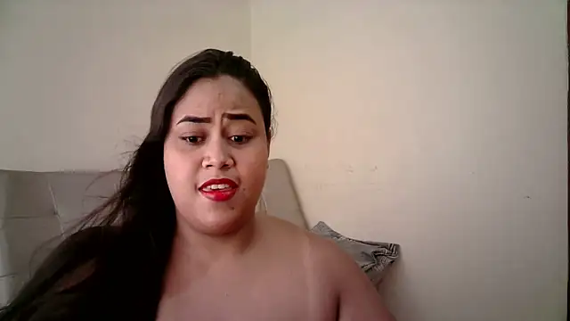 Snapshot of abril_sexy04 chatting on 06/02/26, 02:08 abril sexy04 online show from 06/02/26, 02:08