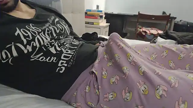 -theshyguy92- online show from 12/20/24, 11:37