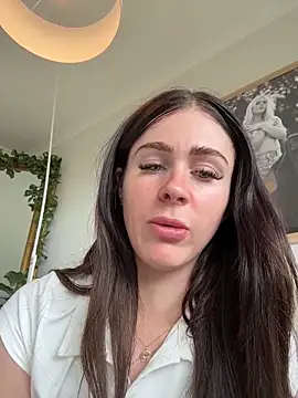 aus queen online show from 03/23/26, 10:58