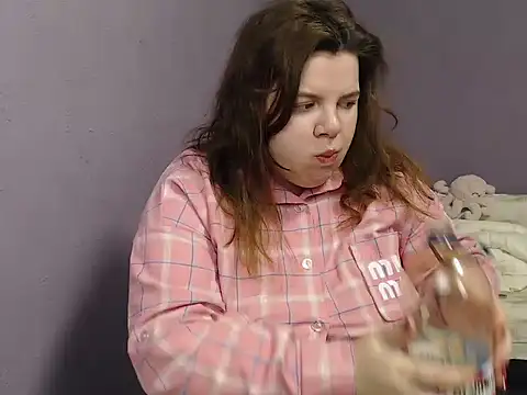 so shy online show from 10/26/25, 07:14