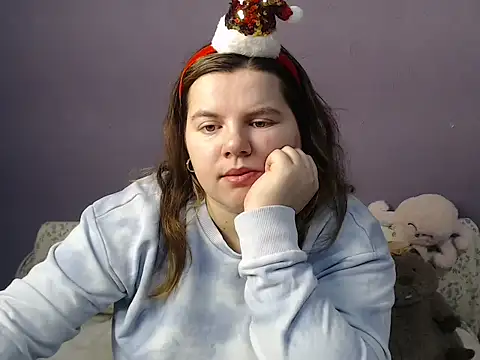 so shy online show from 12/18/25, 07:47