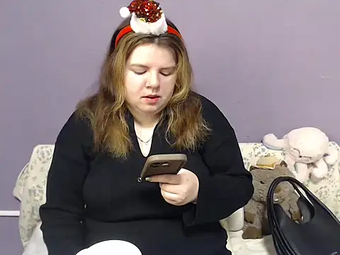 so shy online show from 12/23/25, 07:50