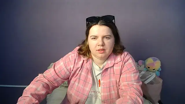 so shy online show from 05/17/26, 06:11