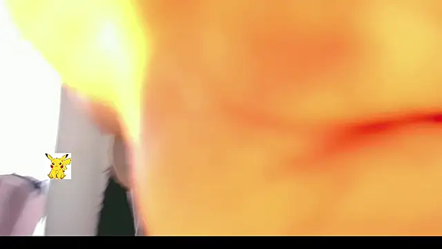 Snapshot of honey_skin chatting on 12/22/24, 02:06 honey skin online show from 12/22/24, 02:06