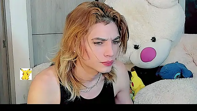 Snapshot of honey_skin chatting on 12/28/24, 01:28 honey skin online show from 12/28/24, 01:28