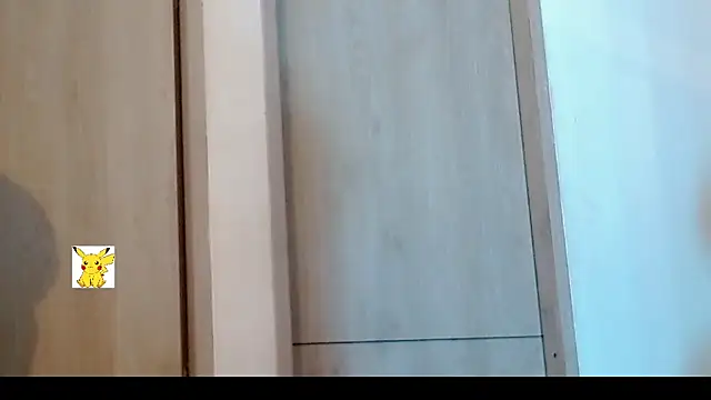 Snapshot of honey_skin chatting on 02/17/25, 01:36 honey skin online show from 02/17/25, 01:36