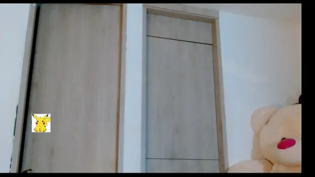 Snapshot of honey_skin chatting on 03/14/25, 10:50 honey skin online show from 03/14/25, 10:50