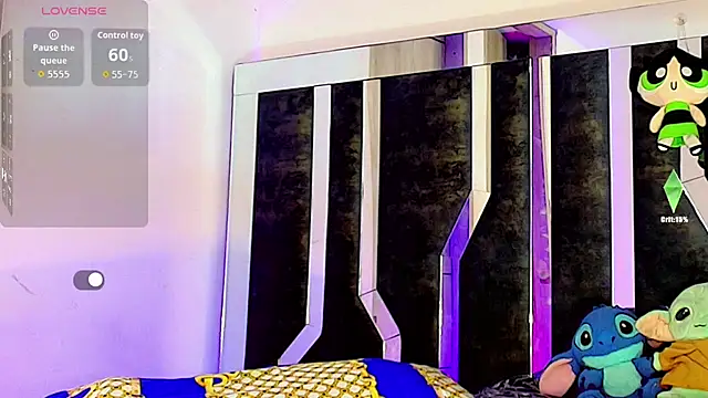 Snapshot of honey_skin chatting on 09/20/25, 10:38 honey skin online show from 09/20/25, 10:38