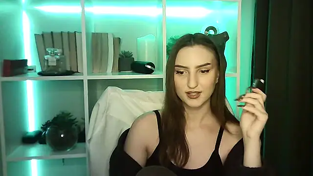 X Alisa online show from 11/26/25, 07:26