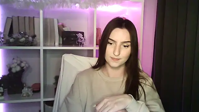 X Alisa online show from 12/19/25, 07:54