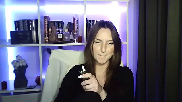 X Alisa online show from 02/19/26, 08:27